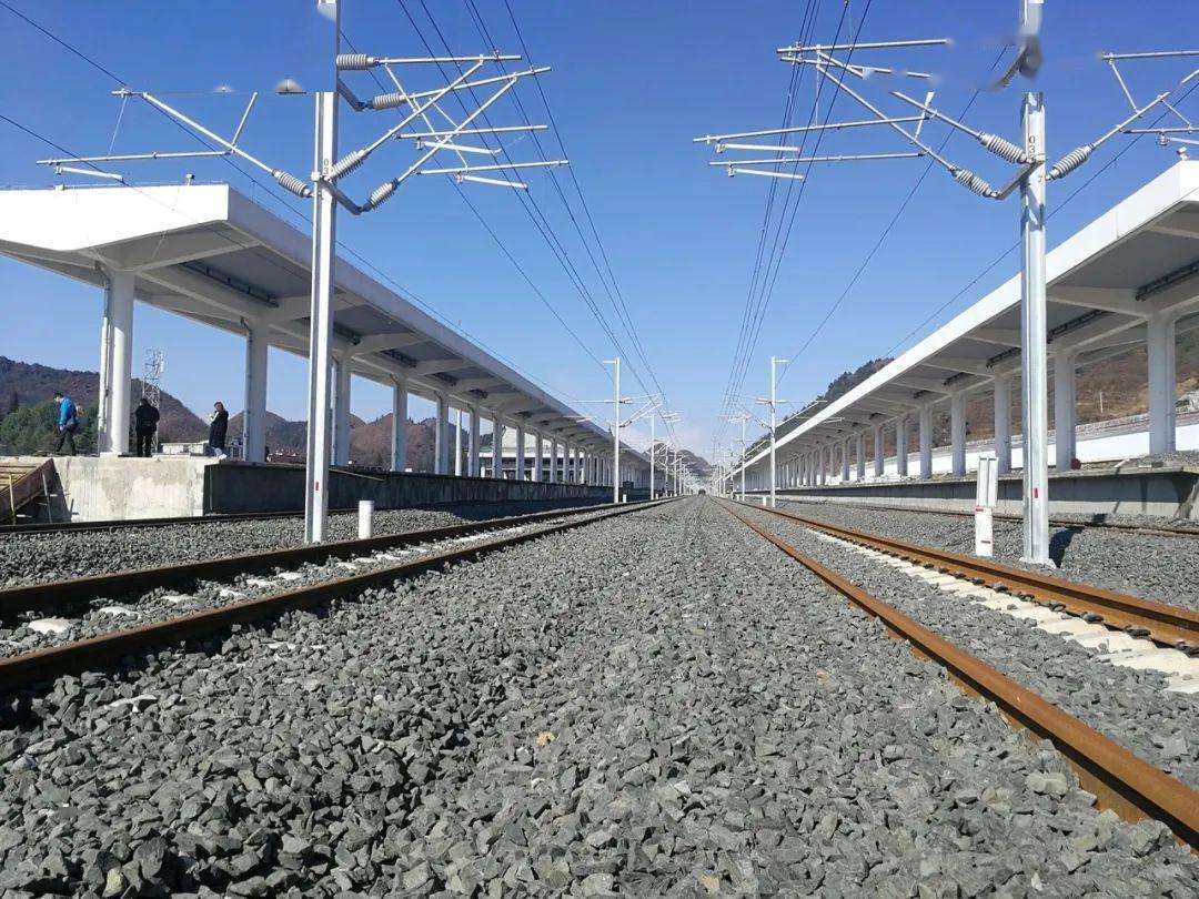 Proyecto de suministro de materiales de infraestructura para el ferrocarril de alta velocidad Anshun-Liupanshui, Guizhou